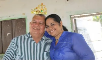 Aunque ya no eran esposos, Josefina publicaba en sus perfiles de redes sociales las imágenes con el amor de su vida, el Alcalde Luis Tete Samper