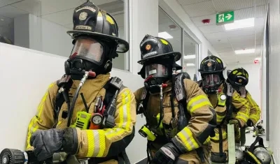 Ser bomberos podría ser otra opción para el Servicio Militar Obligatorio.