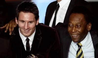 Lionel Messi y Pelé, en una gala de la Fifa.