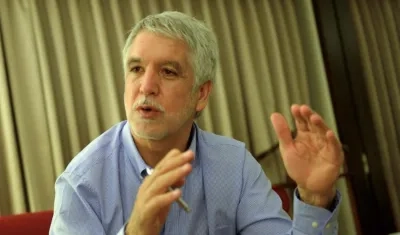 Enrique Peñalosa, precandidato presidencial.