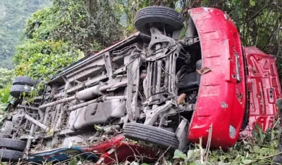 El bus cayó en un abismo en el departamento de Cundinamarca. 