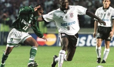Freddy Rincón en sus años en el Corinthians. 