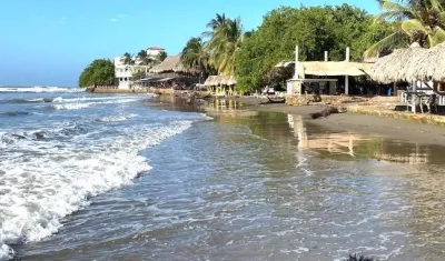 Las playas de Juan de Acosta reabiertas para los visitantes.
