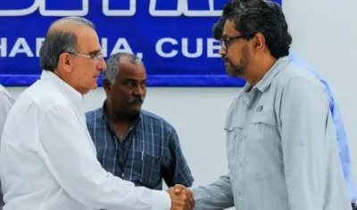 Humberto De la Calle e Iván Márquez, en los diálogos de paz en La Habana.