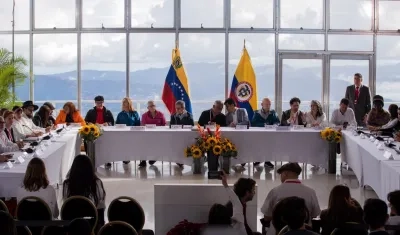 Diálogo de Paz entre el Gobierno Nacional y el ELN en Caracas.