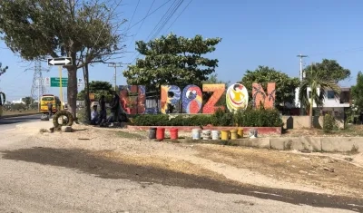Entrada al barrio El Pozón, sur de Cartagena.