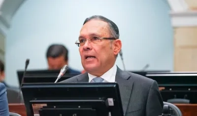 Efraín Cepeda Sarabia, Senador de la República.