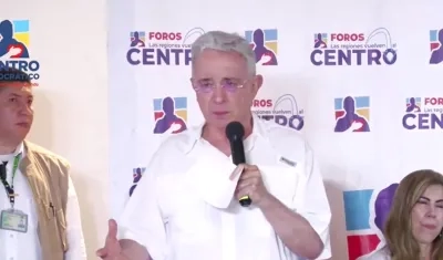 El expresidente Álvaro Uribe durante el acto de hoy.
