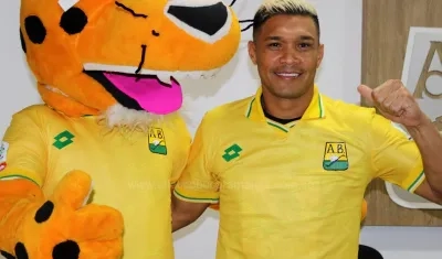 La contratación de Teófilo Gutiérrez fue anunciada el sábado por el Bucaramanga.