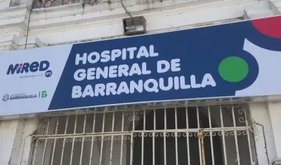 Los dos jóvenes fueron llevados al Hospital General de Barranquilla. 