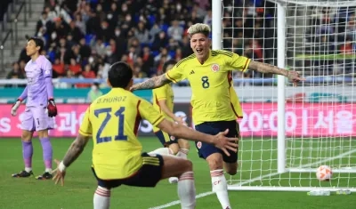 Jorge Carrascal marcó el gol del empate de Colombia.