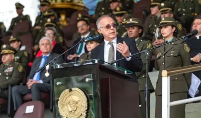Iván Velásquez, Ministro de Defensa