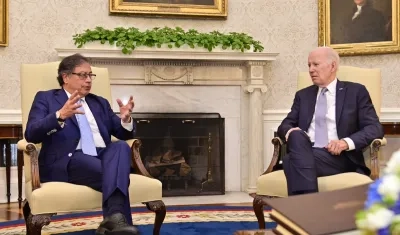 El Presidente Petro y su homólogo de Estados Unidos, Joe Biden, en el Salón Oval.