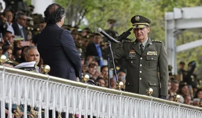 El Presidente Gustavo Petro posesionó al Mayor General William René Salamanca como nuevo director de la Policía Nacional