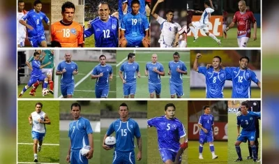 La foto muestra a 21 de los 22 jugadores que han pasado por la selección nacional de fútbol de El Salvador que son investigados por presuntos vínculos con sobornos para arreglar partidos 