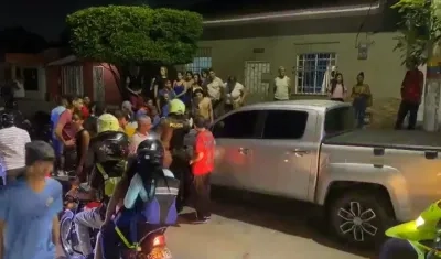 Disparan contra camioneta en barrio Chiquinquirá.