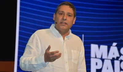 Mauricio Lizano, Ministro de las Tecnologías.