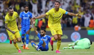 Cristiano Ronaldo celebra uno de sus goles ante el Al Hilal. 