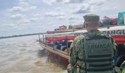 Personal de la Armada en operativos de búsqueda en Magangué