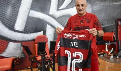 Tite reemplaza en el cargo al argentino Jorge Sampaoli. 