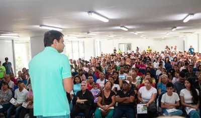 El candidato a la Gobernación Alfredo Varela en su encuentro con simpatizantes en el municipio de Soledad
