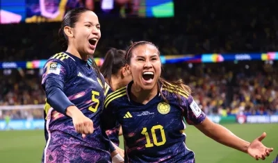Lorena Bedoya y Leicy Santos, jugadoras de la Selección Colombia Femenina.