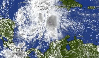 Banda nubosas del sistema de baja presión en el Mar Caribe. 