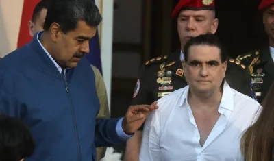 El empresario colombiano Alex Saab junto al presidente Maduro