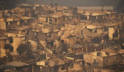 Decenas de viviendas afectadas por los incendios forestales.