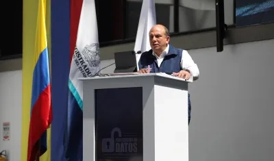 Carlos Camargo, defensor del Pueblo.