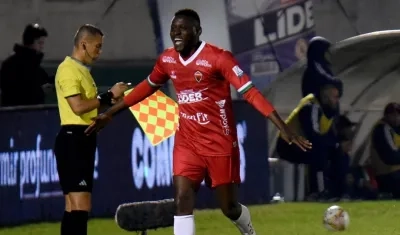 Cristian Martínez Borja celebrando el gol contra Junior.