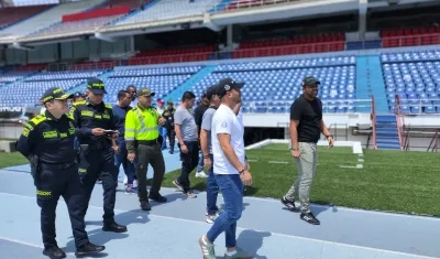 Autoridades inspeccionaron el estadio Metropolitano.