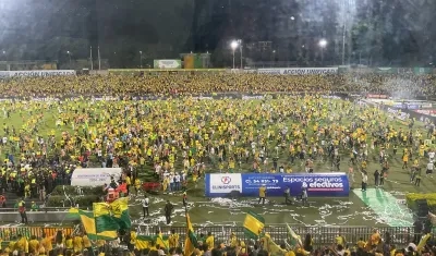 Invasión de campo en el estadio Alfonso López.