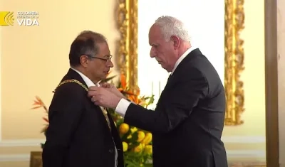Condecoración al presidente Gustavo Petro por parte del Estado Palestino