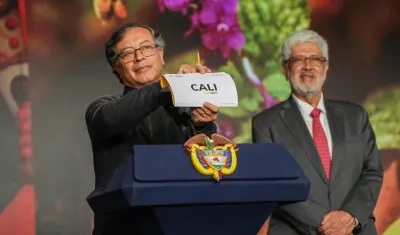 El Presidente Petro anunciando a Cali como sede.