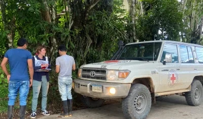 La Cruz Roja recibió a los dos secuestrados.