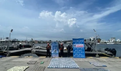 Cocaína incautada por la Armada Nacional. 