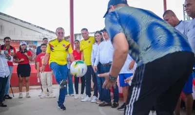 El gobernador Eduardo Verano dio el puntapié inicial del programa Fútbol 1A, en Sabanagrande.