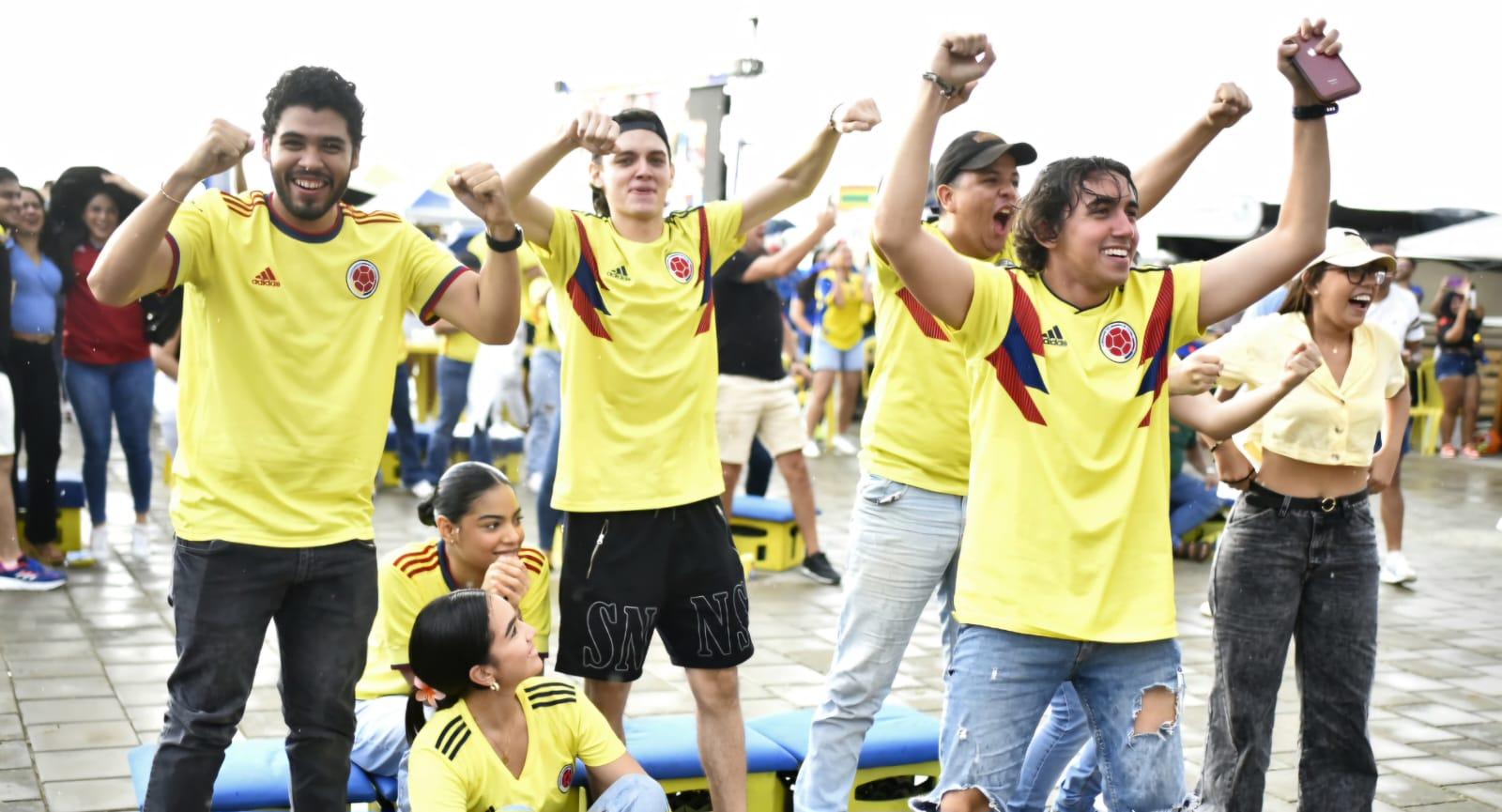 Los aficionados vibraron con cada gol de Colombia