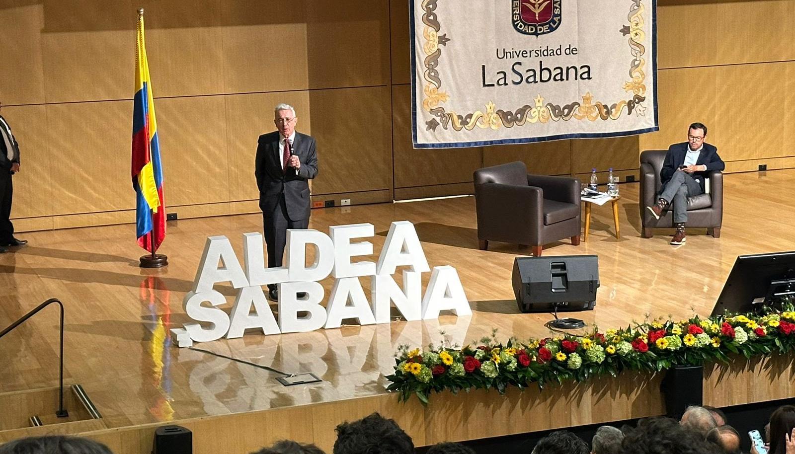 Álvaro Uribe en la Universidad de La Sabana.